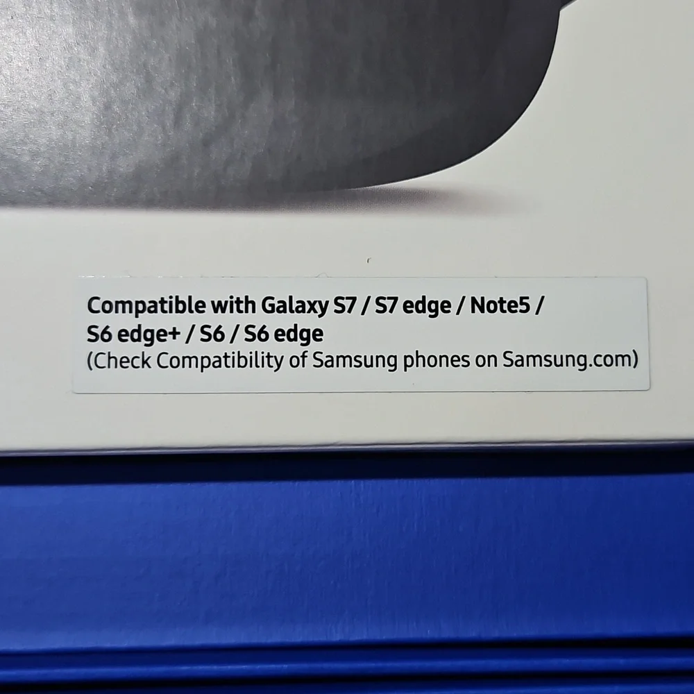Samsung Gear VR - Black NIB